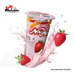 CVMallow NniNni Strawberry Flavoured Dip with Biscuit Sticks 35g