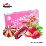 PMN-Moore-Strawberry-Cookies-with-Soft-Strawberry-Filling-56g-3